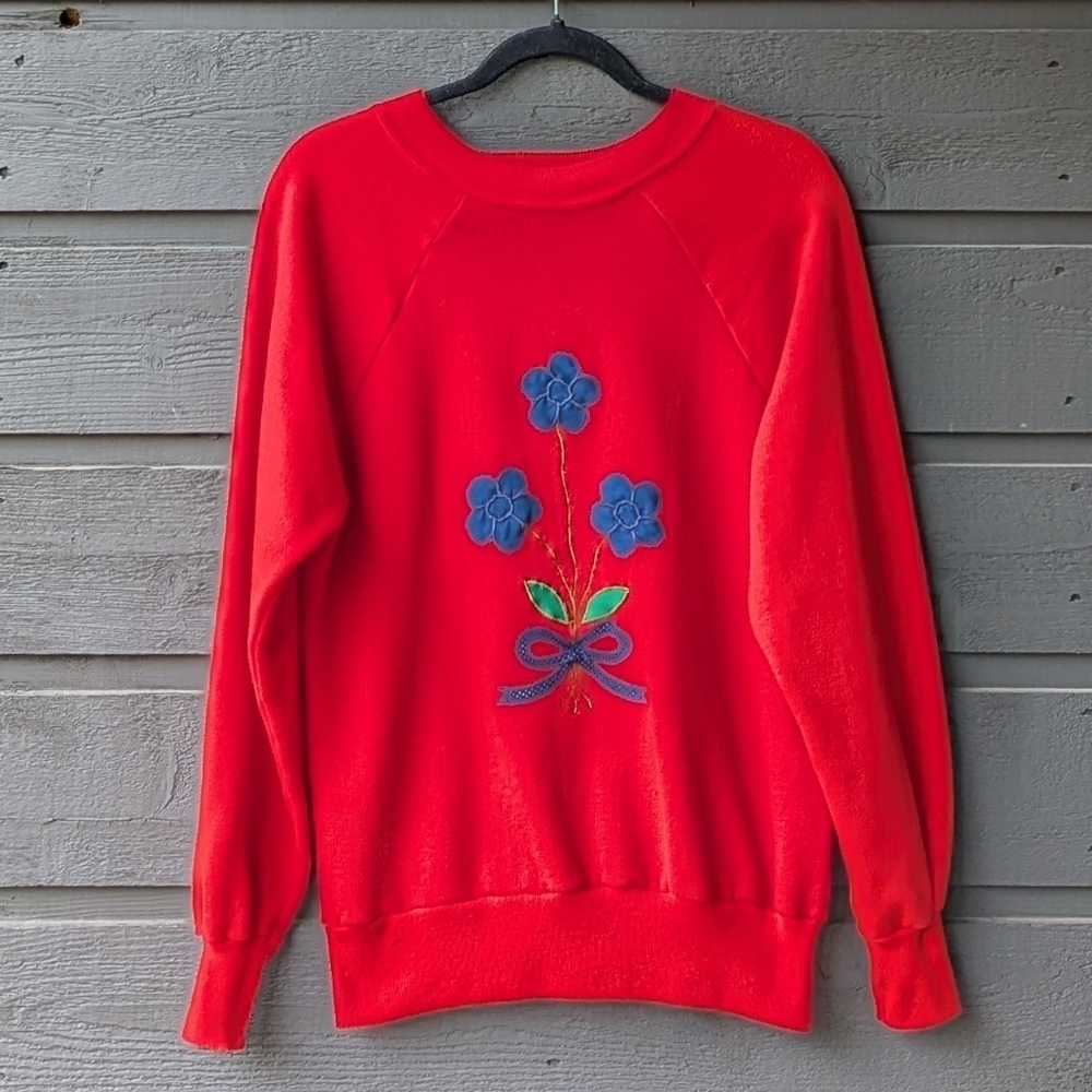 VTG 70s Bright Red Patchwork Floral Crew Neck Sweatshirt Size Medium